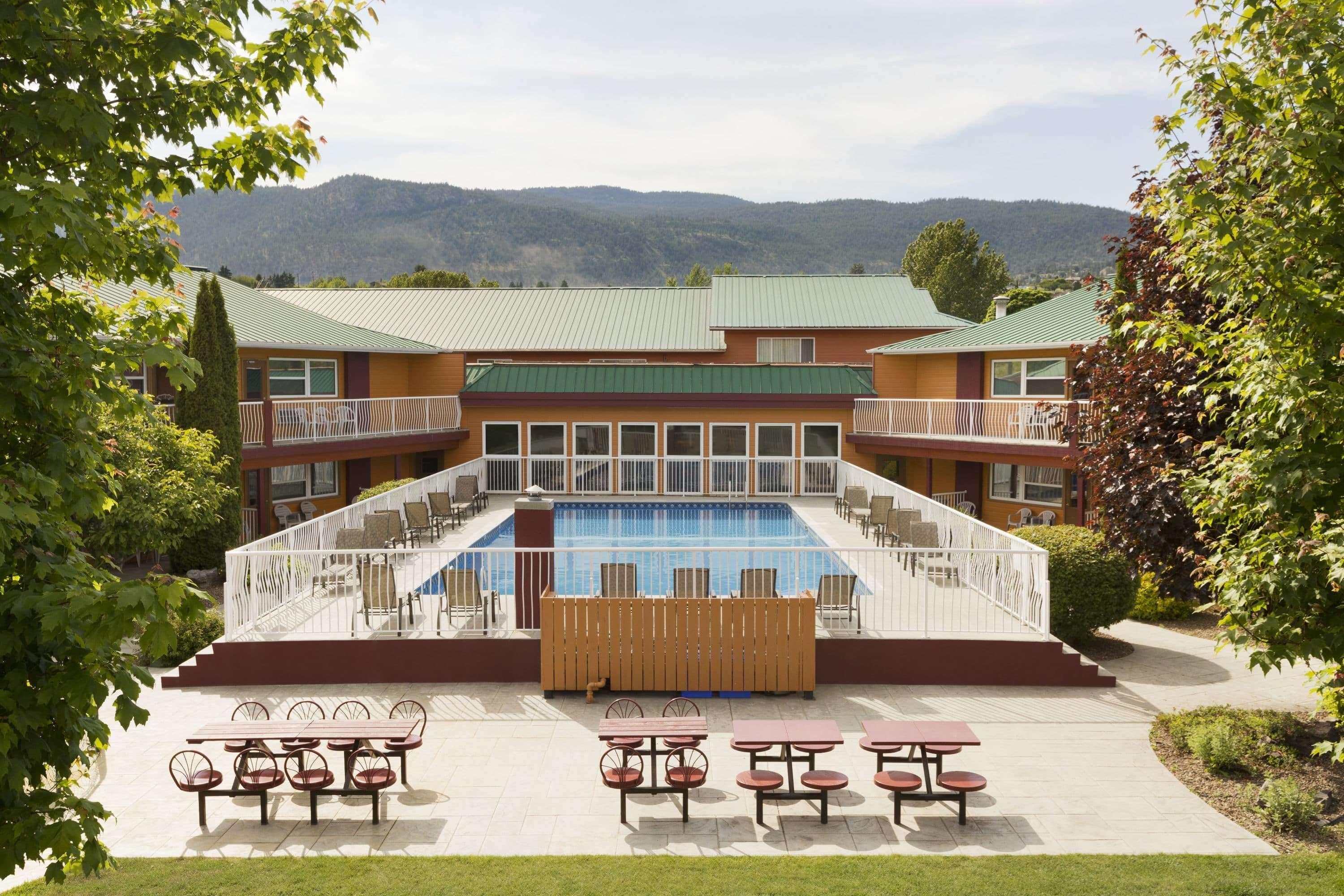 Days Inn By Wyndham Penticton Conference Centre Exterior foto