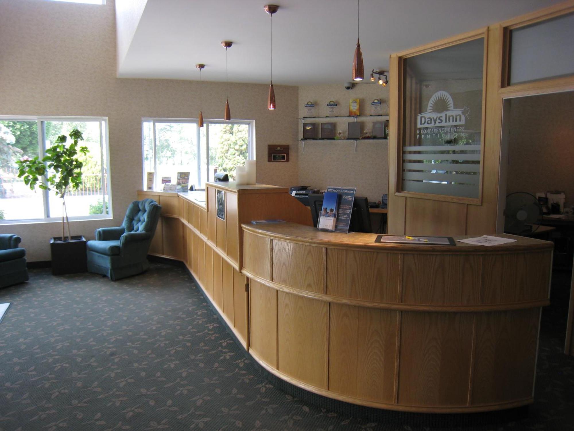 Days Inn By Wyndham Penticton Conference Centre Exterior foto
